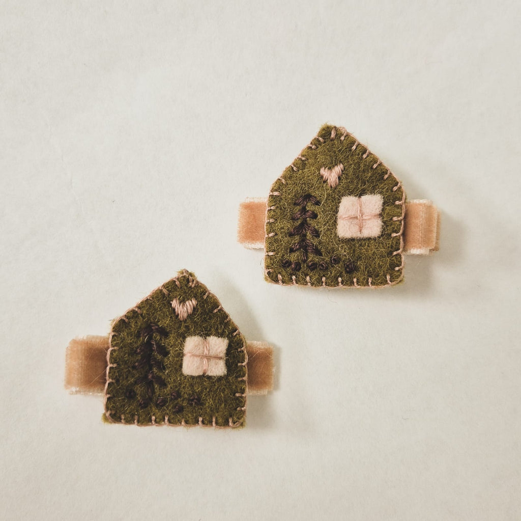 Tiny House Handcrafted Clip Set