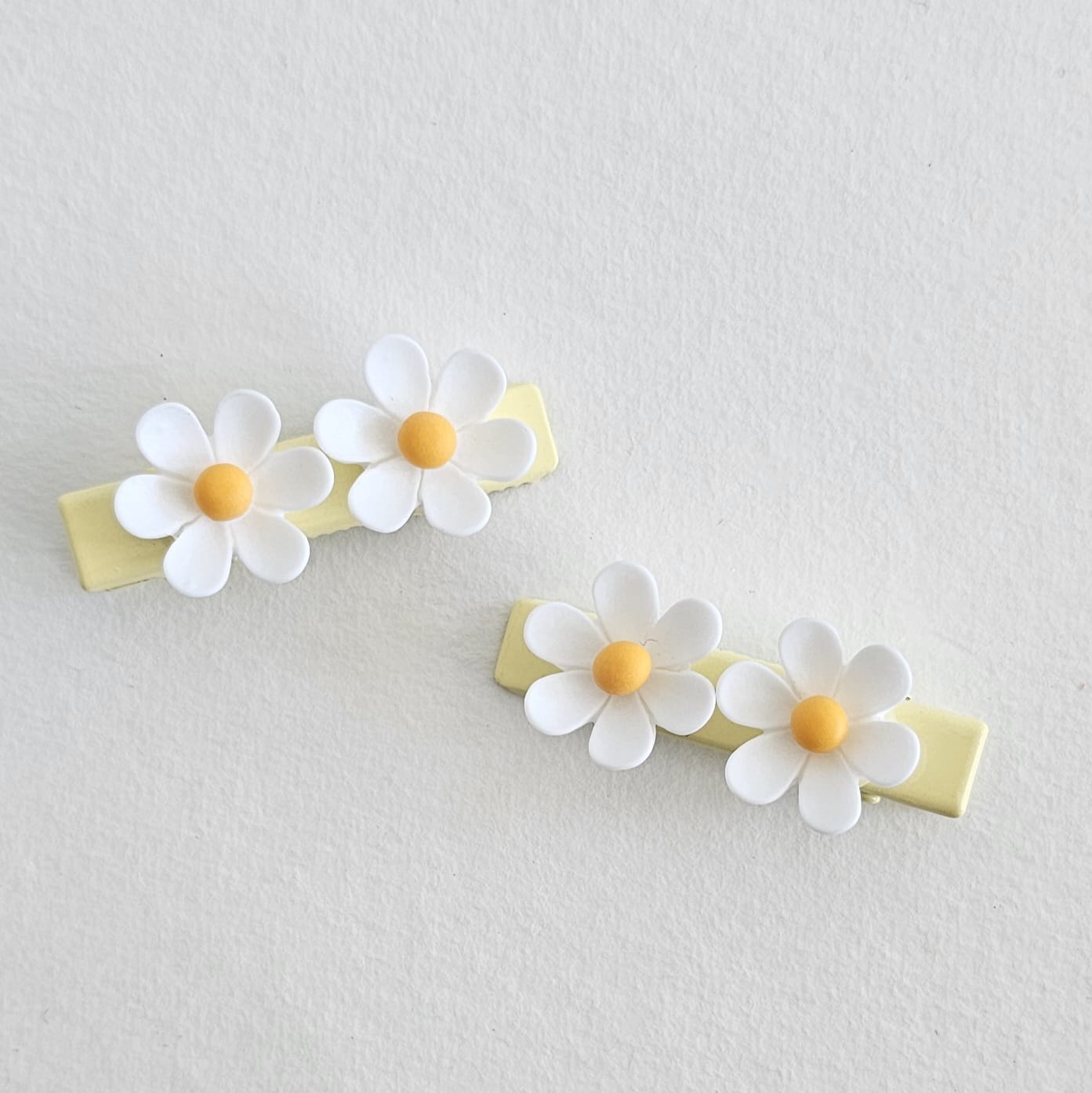 Double Daisy White & Lemon Clip Set